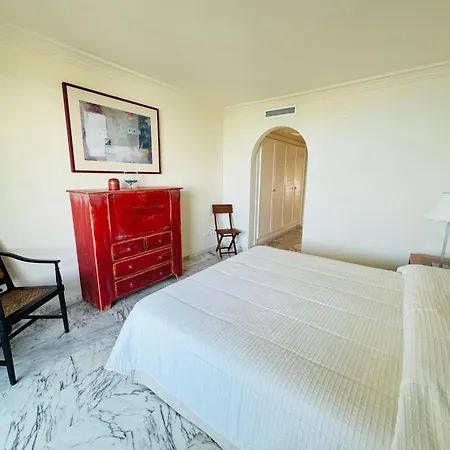 2 Dorm 2 Banos En Primera Linea En Playa Esmeralda Апартаменти