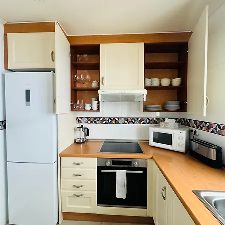 2 Dorm 2 Banos En Primera Linea En Playa Esmeralda * Марбелья