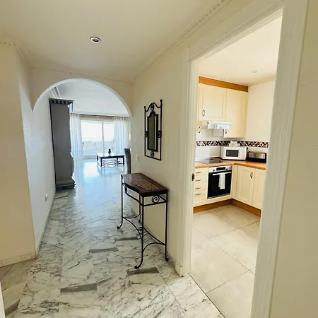 2 Dorm 2 Banos En Primera Linea En Playa Esmeralda * Marbella