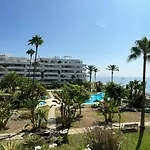 2 Dorm 2 Banos En Primera Linea En Playa Esmeralda Marbella