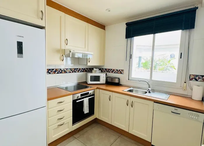 Apartment 2 Dorm 2 Banos En Primera Linea En Playa Esmeralda